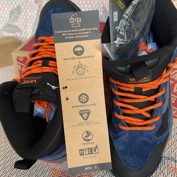 Vans Men’s Ultrarange Exo
Dress Blues/Black
VN0A5KS5LKV
Sneakers Hiking B… - Picture 13 of 16